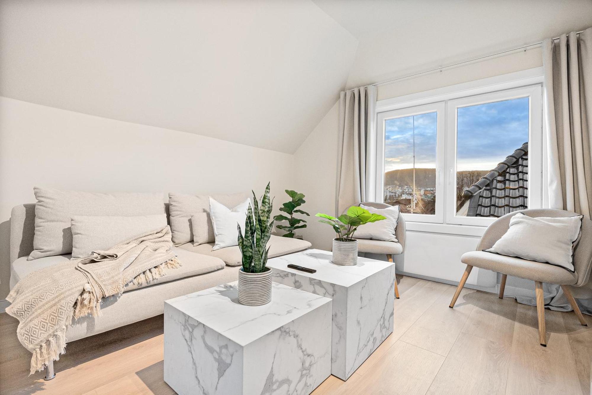 View To Bryggen - Renovated Dec 24 - Historic Cobblestone Street Apartment Bergen Bagian luar foto